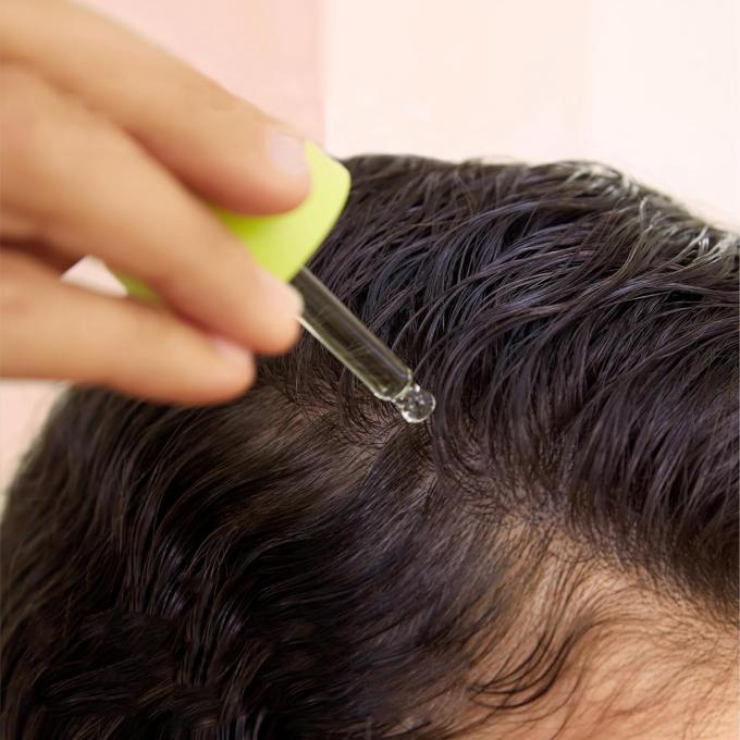 Suero anti-frizz sin sulfato para el control de frizz, reparación y enderezamiento de daños 1